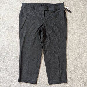 LEYLA WOMAN, Stretchy Black Front Zip Straight Leg Crop Career Pants; Size 20W